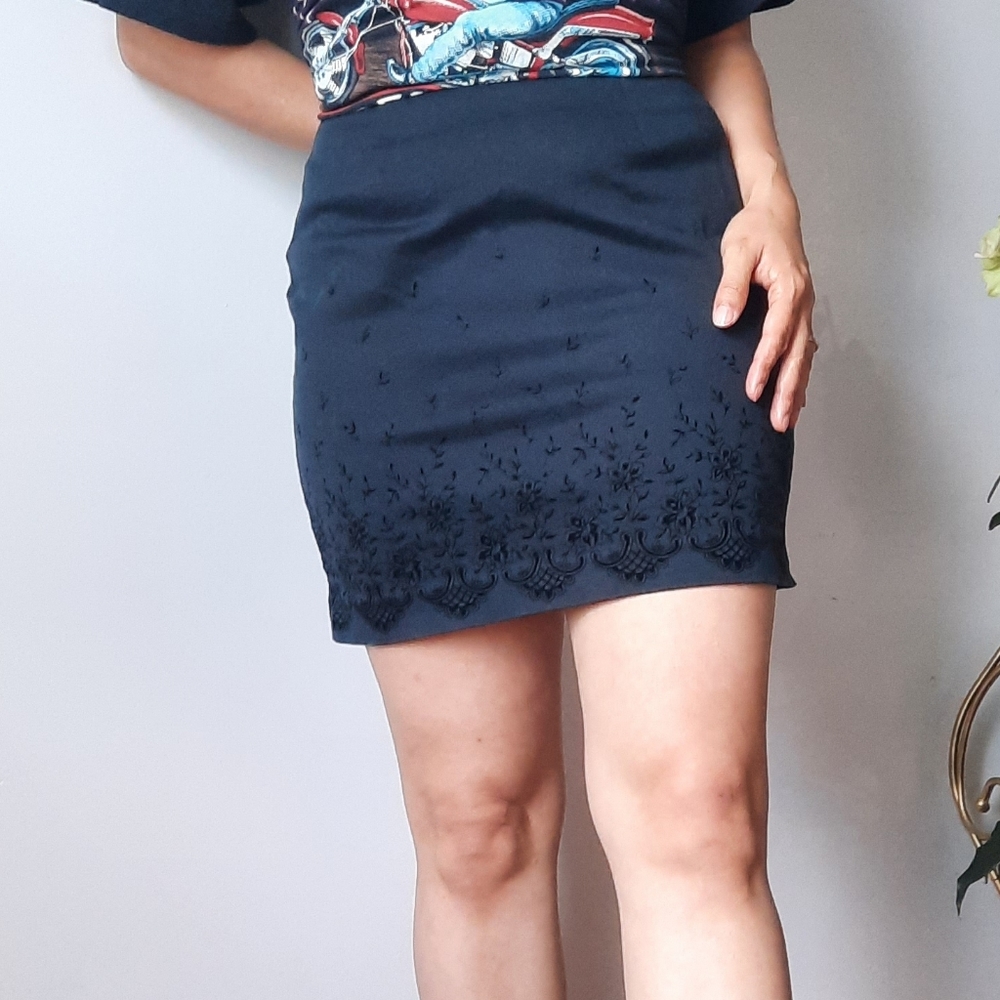 Vintage express velvet inlay navy blue mini skirt